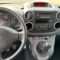 AIRCO, AIRBAGS, CRUISE CONTROL, HANDENVRIJ BELLEN, AUX-AANSLUITING, ESP-RIJVEILIGHEIDSSYSTEEM, SCHUIFDEUR RECHTS, PARKEERSENSOREN ACHTER, TREKHAAK 


